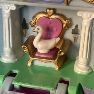 Polly Pocket SWAN Figure